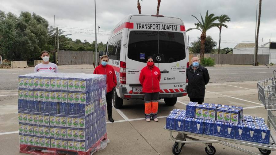 Cruz Roja recibió 1.000 litros de leche.