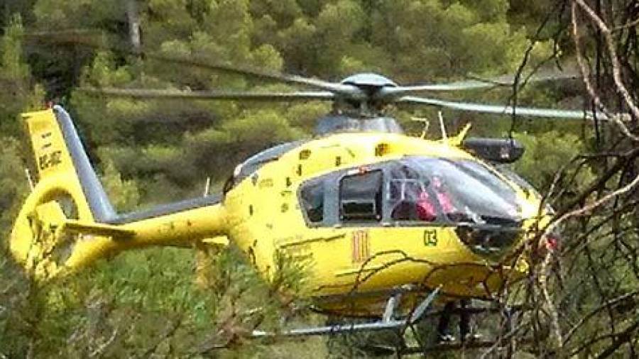 El cadáver fue rescatado por un helicóptero de los Bombers de la Generalitat.