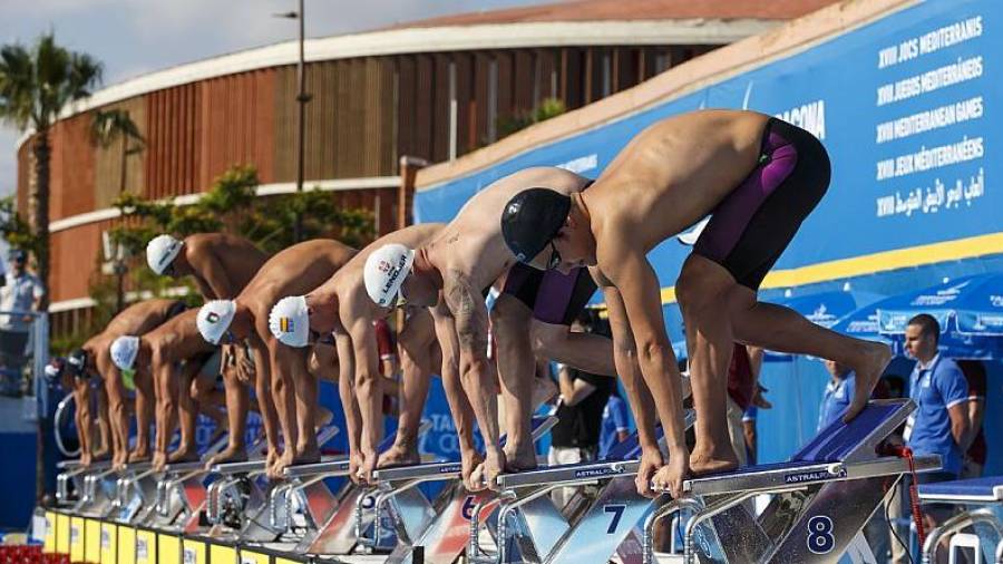 Nadadores, a punto de lanzarse al agua en la piscina del anillo. Foto: Tarragona 2018