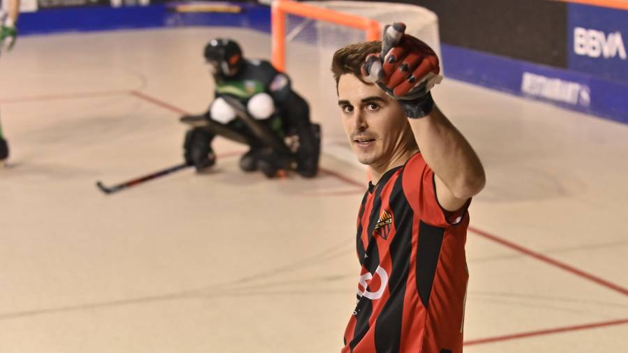 Marc Julià celebra un gol con el ReusDeportiu. FOTO: ALFREDO GONZÁLEZ