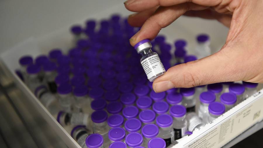 Anuncian que Pfizer aumentará a 13 millones de vacunas el suministro en junio. Foto: EFE