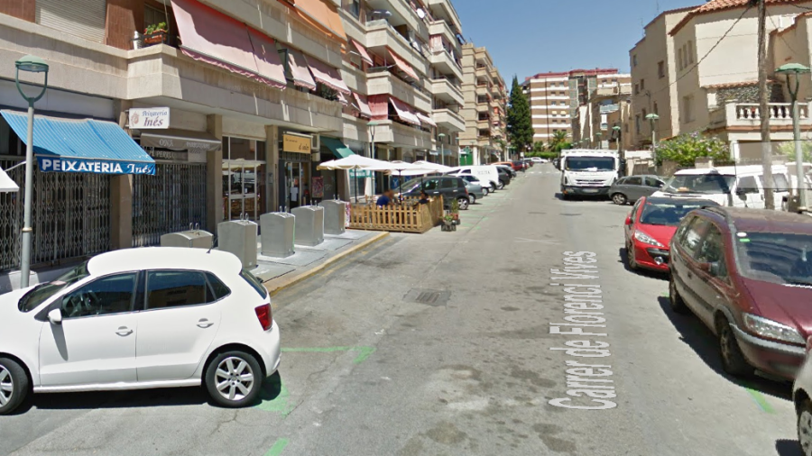 El robo de la recaudación de una máquina tragaperras ocurrió en la calle Florenci Vives de Tarragona.