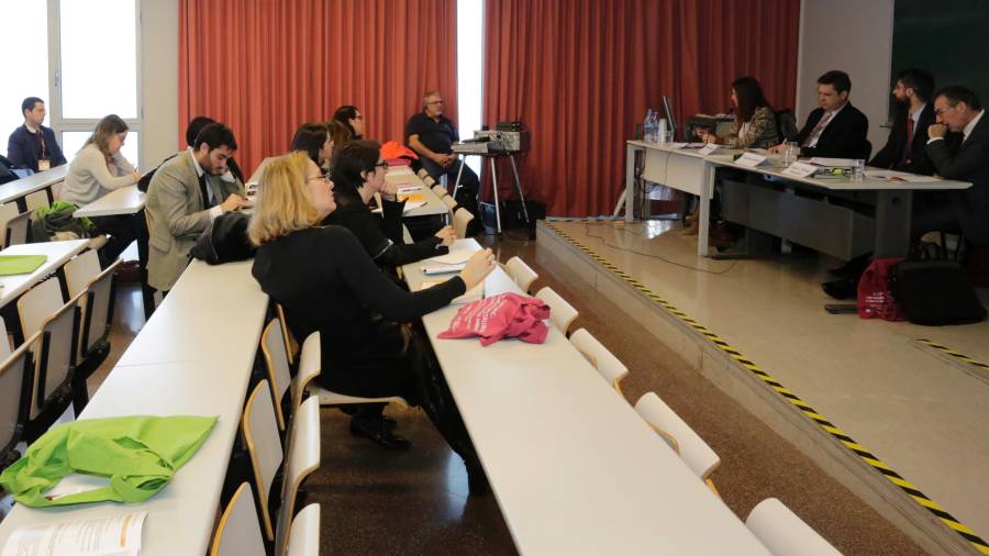 El congreso arrancó ayer con sesiones simultáneas en el Campus Catalunya. FOTO: Lluís Milán
