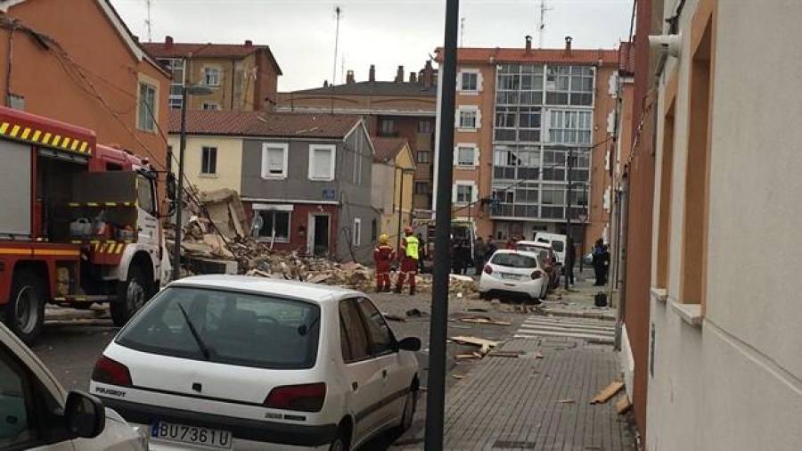 Imagen del estado en que ha quedado la vivienda tras la explosión. Europa Press
