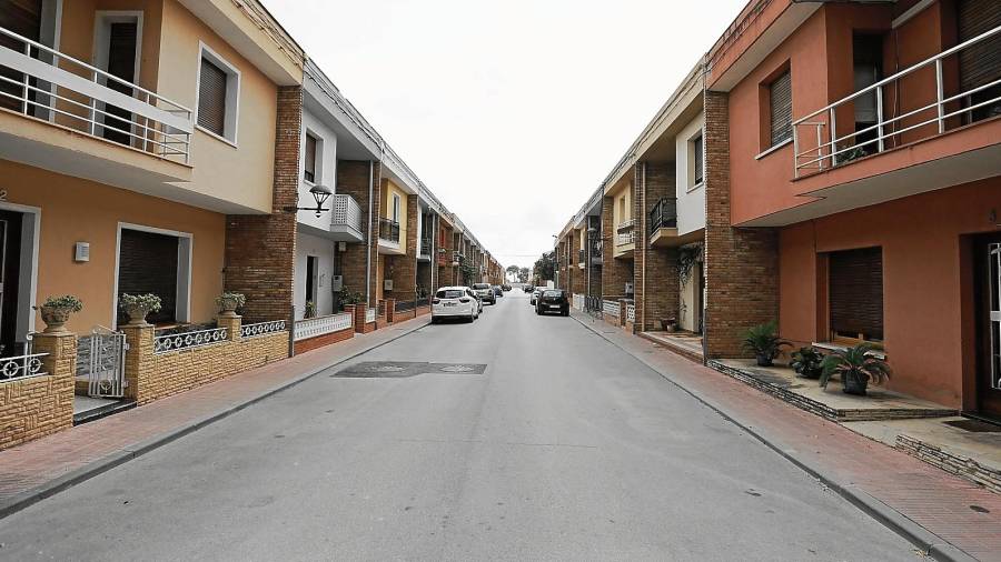 L'avinguda Sant Jaume és un dels dos carrers que conformen el barri. Foto: F. Acidres