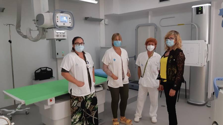 Visita al nou equipament de l’hospital. FOTO: REGIÓ SANITÀRIA DE LES TERRES DE L’EBRE