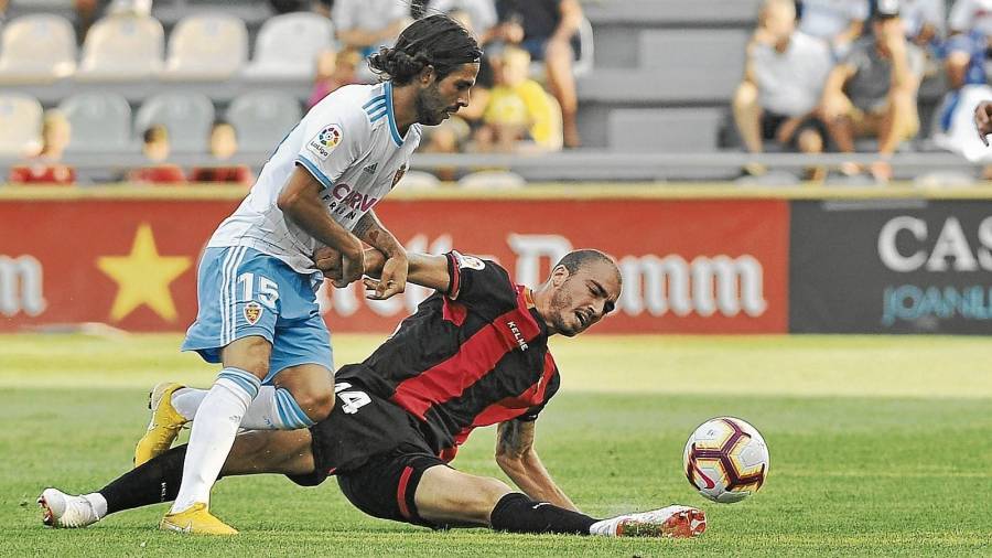 Mikel Villanueva ha disputado los últimos cuatro partidos con el CF Reus en el lateral izquierdo. FOTO: Alfredo González