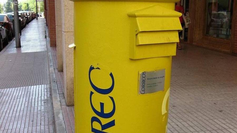 Un buzón de Correos.