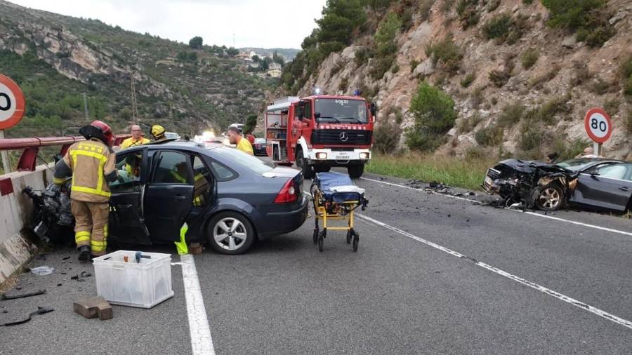 Imagen de archivo de un accidente de tráfico en la provincia de Tarragona. Foto: DT