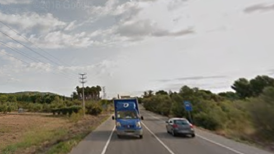 El accidente entre tres vehículos se ha producido a la altura del kilómetro 1.178 en La Pobla de Montornès.