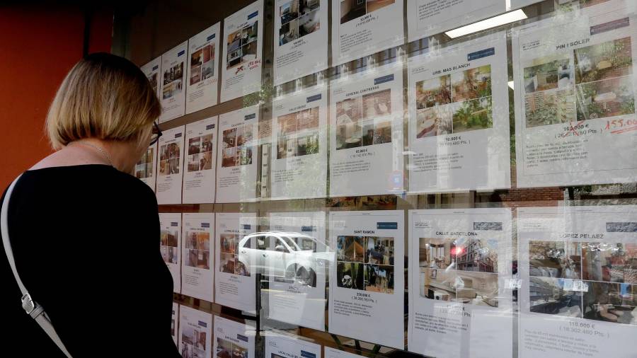 La plusvalía afecta a la compraventa de viviendas. Foto: Ll. M.