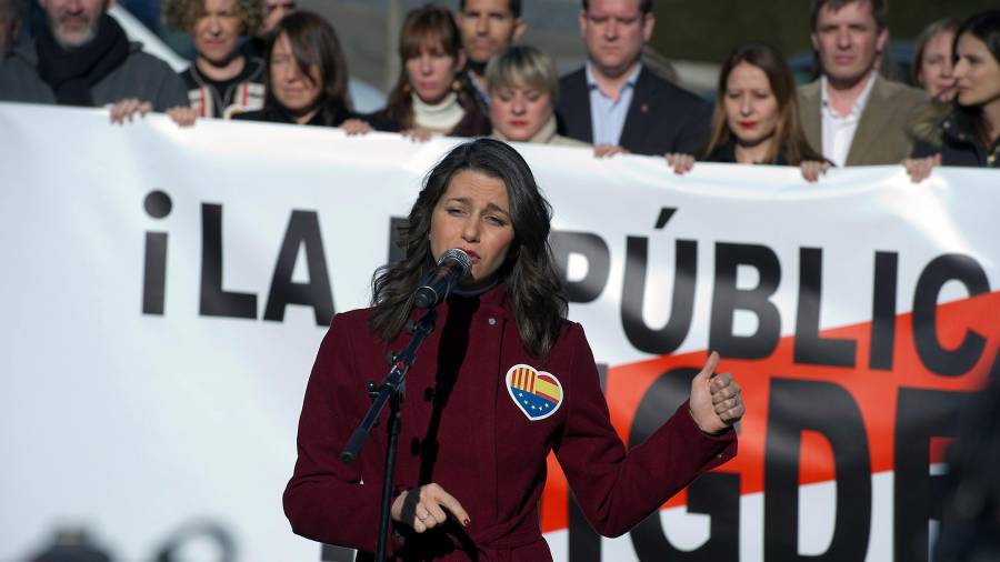La portavoz nacional de Ciudadanos y líder de la oposición en Catalunya, Inés Arrimadas. FOTO: EFE
