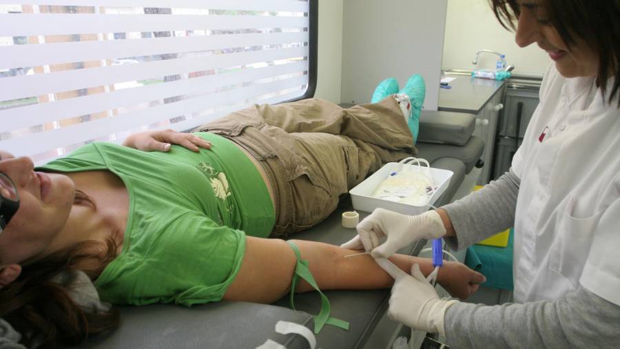 El proceso de donación de sangre como tal dura unos 10 minutos, durante los cuales la sangre se mantiene en continuo movimiento.