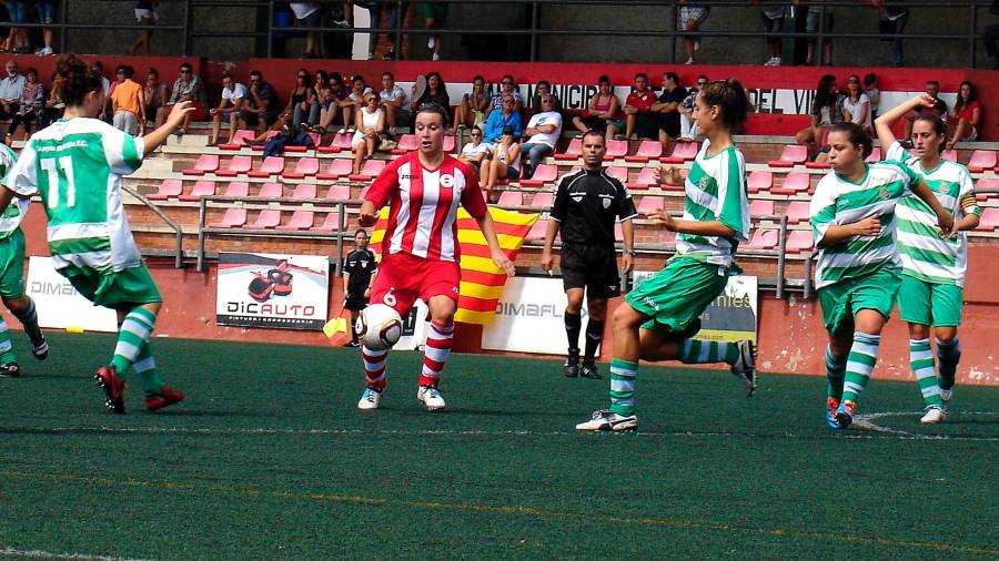 Imagen de archivo instante del partido entre la Escola Valls de Futbol y el Nàstic femenino. Foto: DT