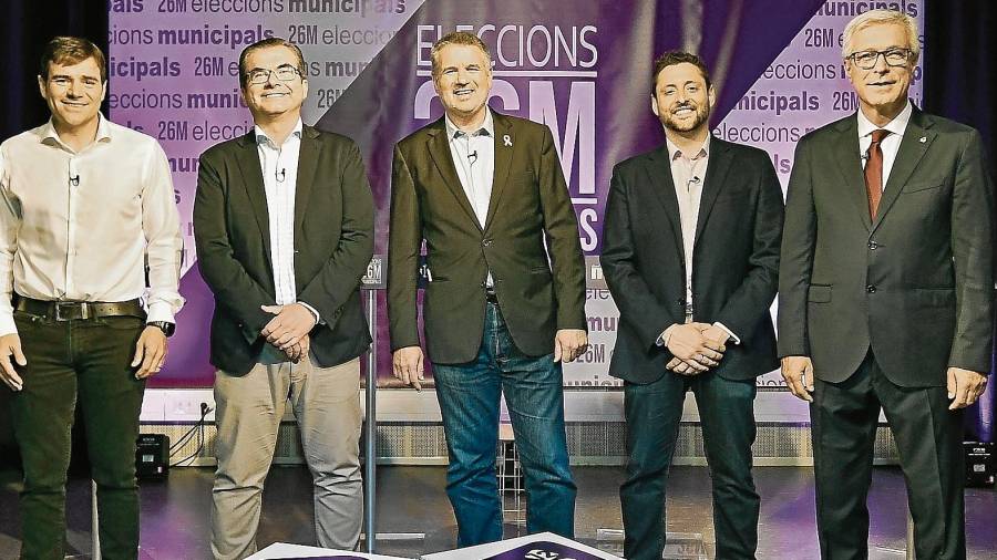 Dídac Nadal (Junts), José Luis Martín (PP), Pau Ricomà (ERC), Rubén Viñuales (en 2019 de Cs) y Ballesteros (PSC). FOTO: ALFREDO GONZÁLEZ