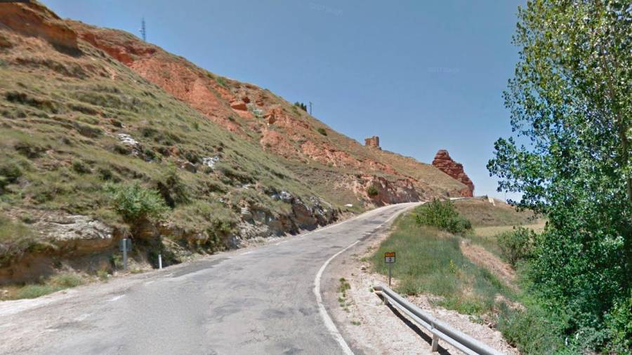 L’accident ha tingut lloc al quilòmetre 3,8 de la carretera A-2513, que uneix les poblacions de Cutanda i Fonfría. Foto: Google Maps