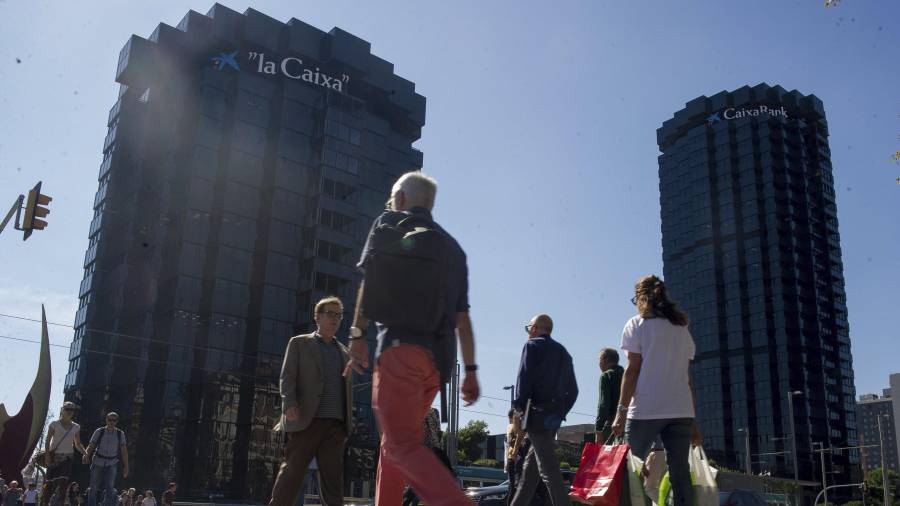 Edificios de Caixabank en Barcelona, una de las primeras empresas que trasladó su sede social. Foto: EFE