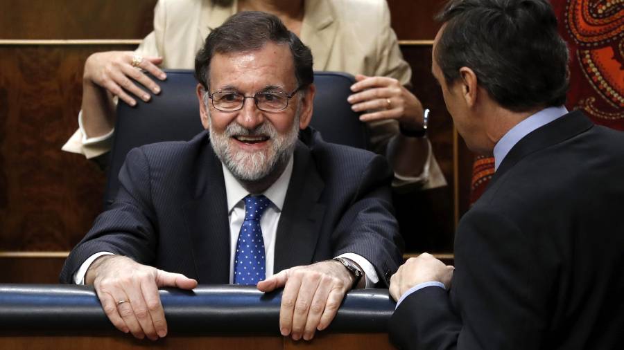 El presidente del Gobierno, Mariano Rajoy durante la última jornada de debate y votación en el Congreso de los Presupuestos Generales del Estado de 2017. Foto: EFE