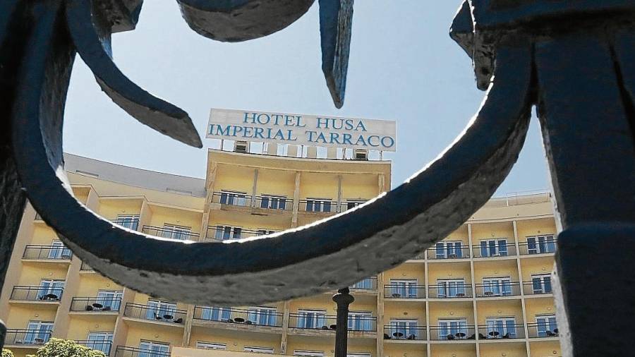 El Hotel Imperial Tarraco fue construido en 1963 y cerró las puertas el pasado 21 de mayo. FOTO: Lluís Milián/dt
