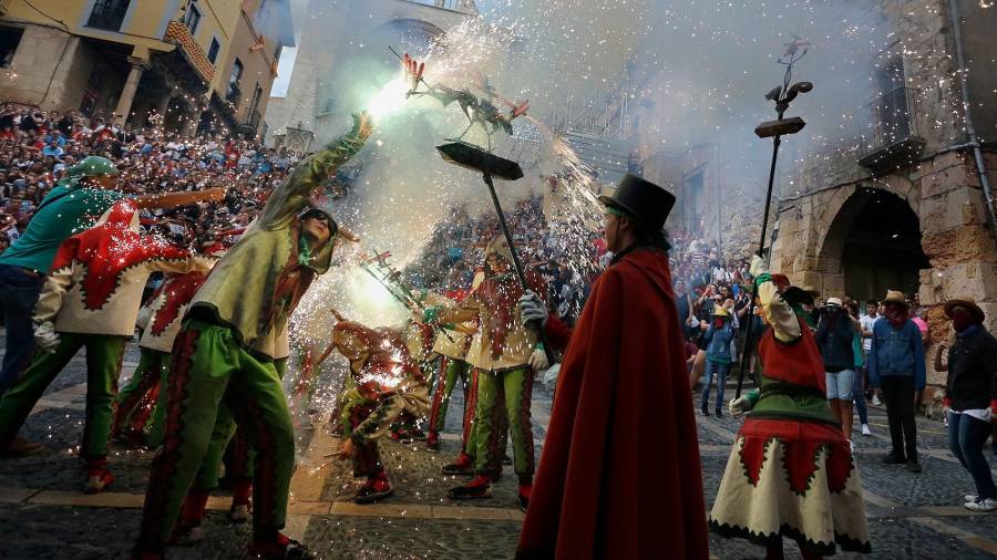 Las fiestas de Santa Tecla han vuelto a sacar a la calle a miles de tarraconenses. FOTO: PERE FERRÉ