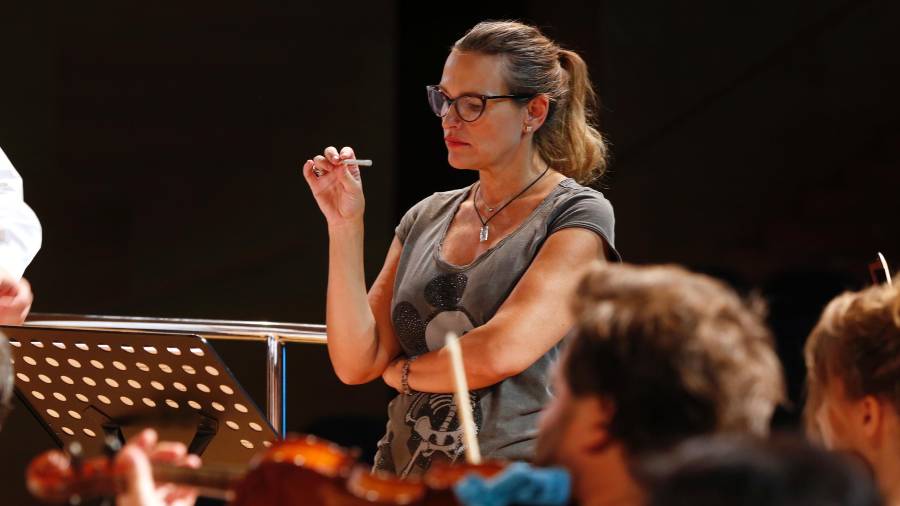 Arteta ensayando ayer con la orquesta.