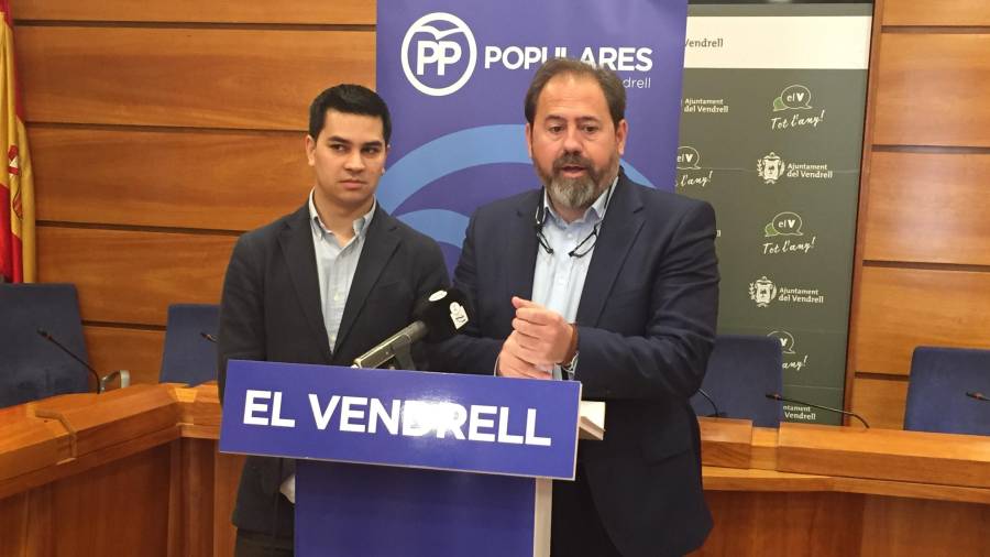 Merino (d) y Figueruelo repetirán en la lista del PP.