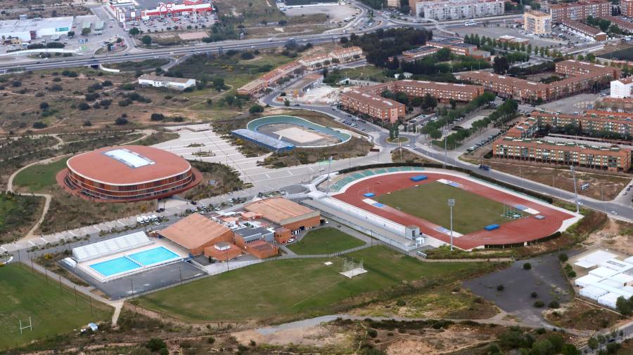 Imagen del complejo deportivo Campclar, de 28 hectáreas. FOTO: Pere Ferré