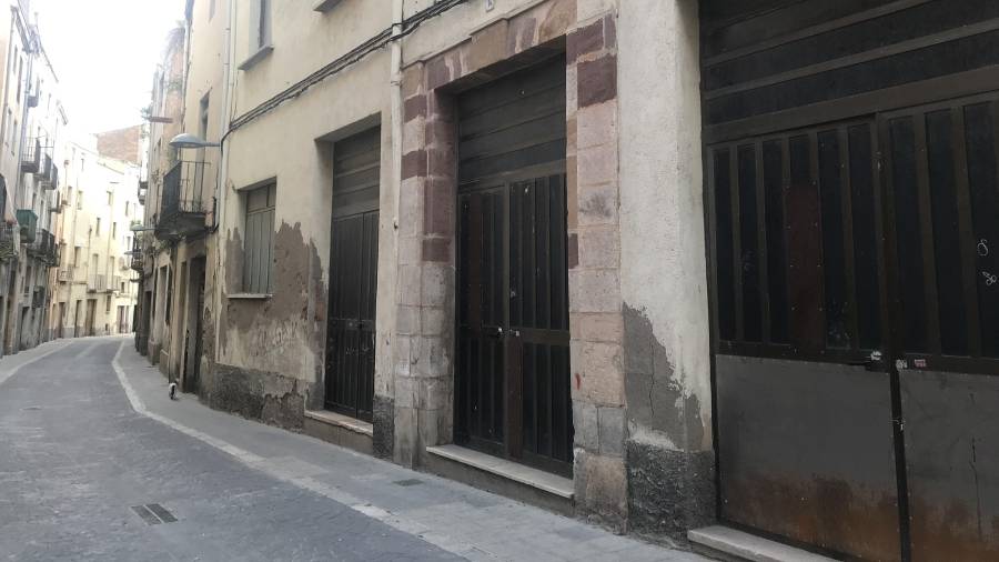 La detenció es va fer en aquest carrer dels Metges de Valls, en el nucli antic.