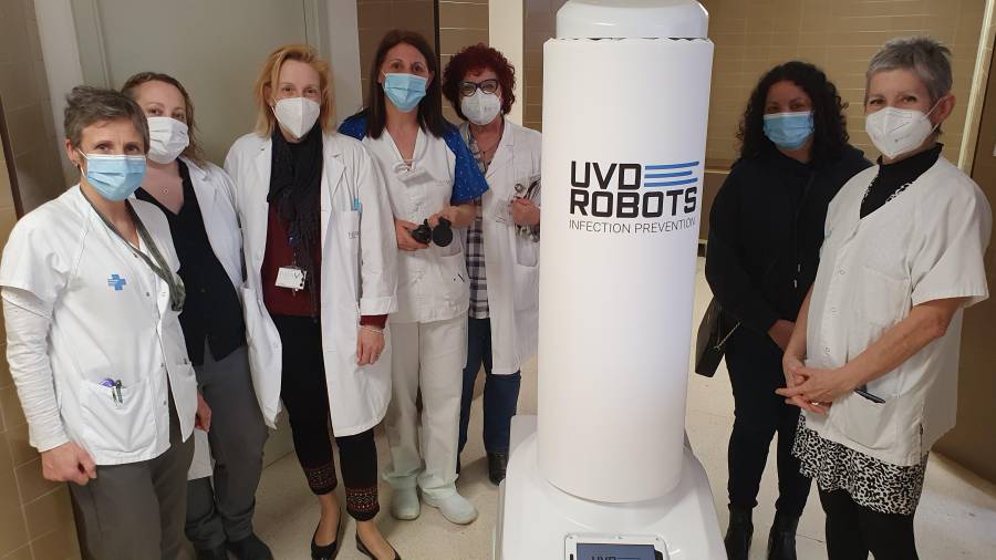 El Hospital de Tarragona recibe un robot para desinfectar las habitaciones de Covid. Foto: Cedida