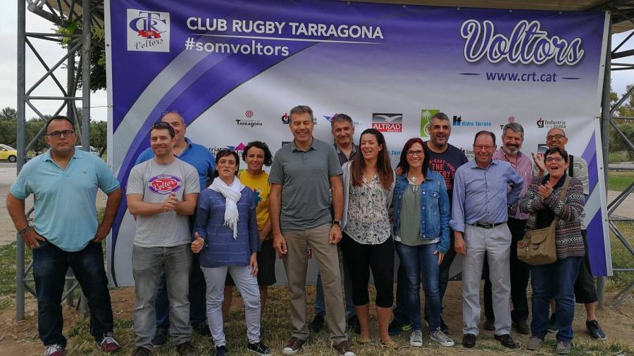 Imagen con algunos de los miembros de la nueva Junta Directiva de los Voltors de Tarragona. Foto: Cedida
