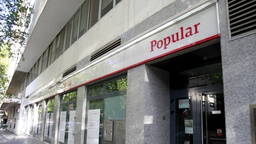 Una oficina del Banco Poular en Madrid.