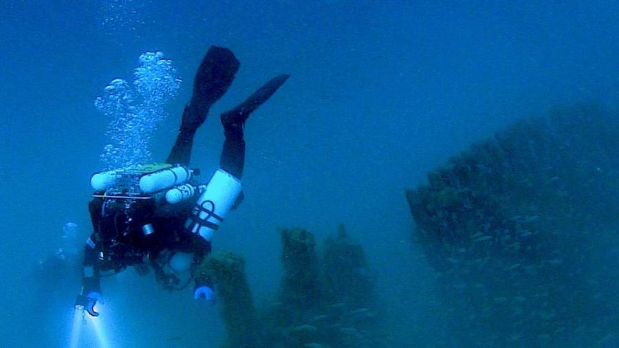 Tras 180 años de estar escondido en las profundidades del mar un tesoro de  oro millonario asoma los peligros y desafíos para rescatarlo  Infobae
