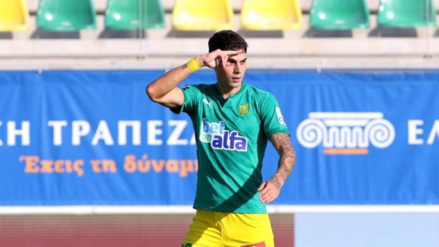 José Naranjo celebra un gol con el AEK Larnaka.