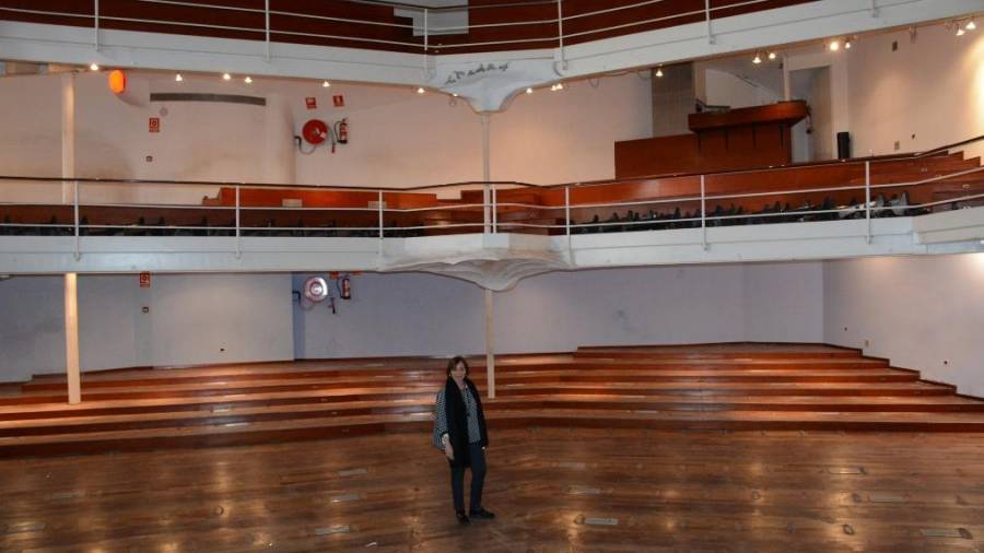 La concejal Begoña Floria ha visitado hoy miércoles el inicio de las obras del Teatre Metropol.