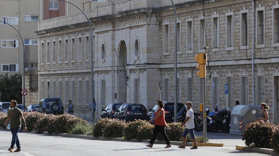 El joven fue detenido el lunes cuando salía del Centre Obert de Tarragona. FOTO: PERE FERRÉ