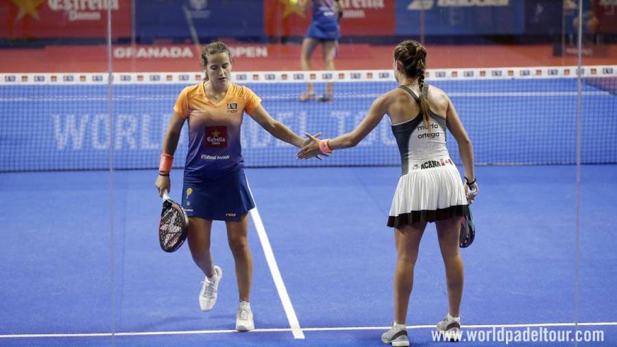 Ari Sánchez y Martita Ortega, durante la final. FOTO: World Pádel Tour