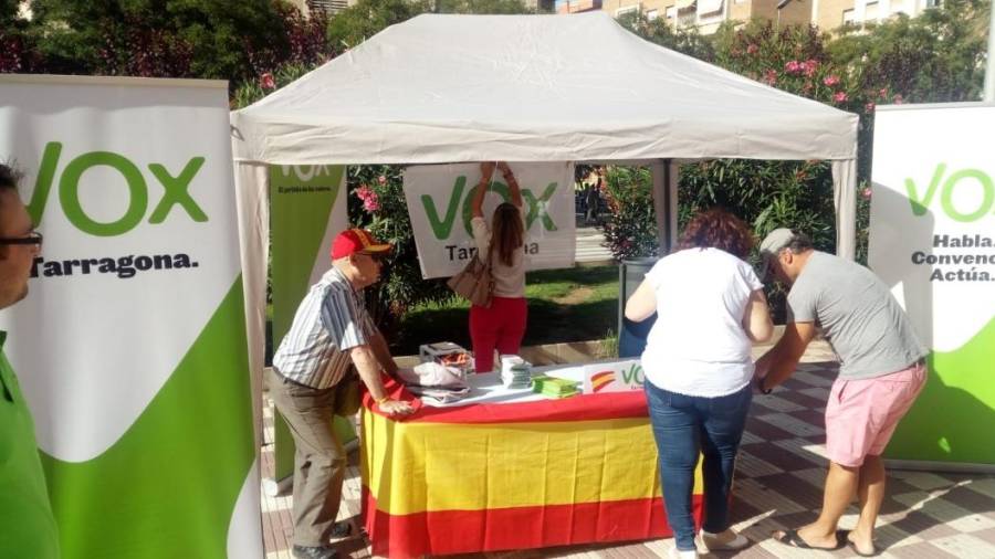 Una carpa informativa de Vox en Tarragona. Foto: Vox