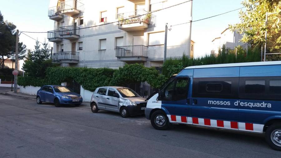 El robo se perpetró en febrero en la calle Tortosa del barrio de Torreforta. FOTO: À.Juanpere