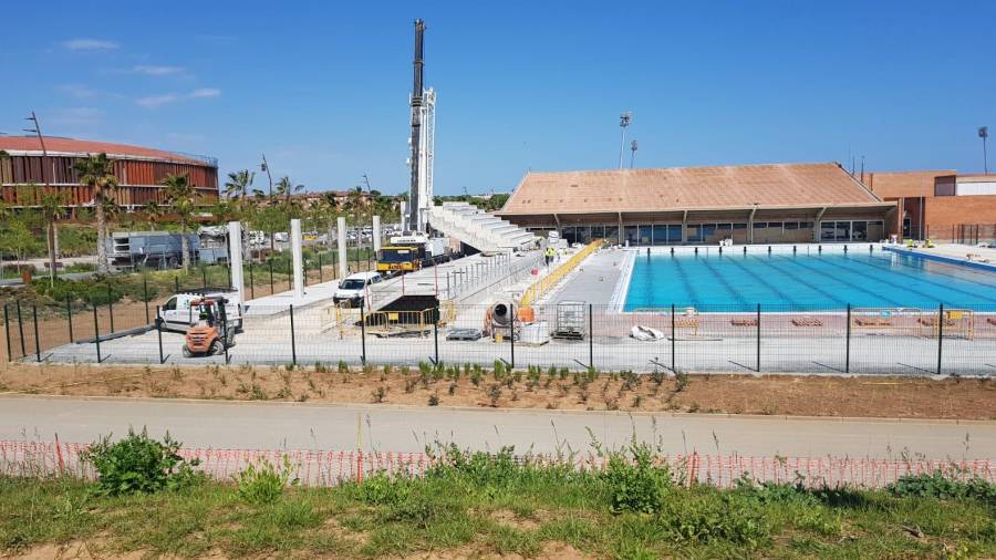 Imagen de las obras de costrucción de la piscina en l'Anella Olímpica. Foto:Tarragona 2018
