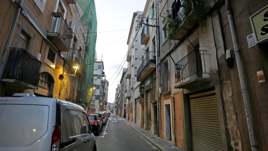 El piso donde se encontraba la droga está en la Part Baixa de Tarragona. FOTO: LLUÍS MILIÁN