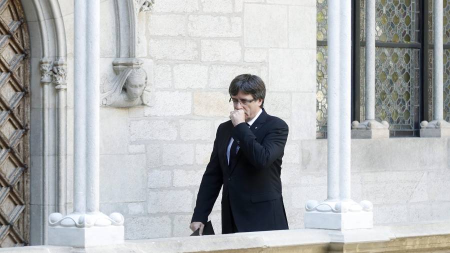 El president Puigdemont mantiene su determinación de realizar el referéndum. EFE