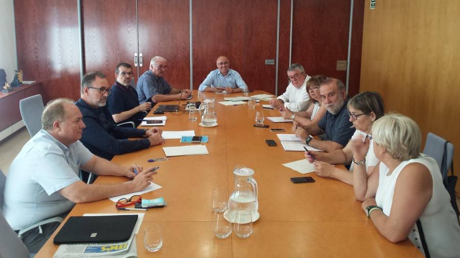 Imagen de la reunión que se llevó a cabo ayer en la Delegació del Govern en la ciudad de Tarragona. FOTO: twitter.com/camptarragona