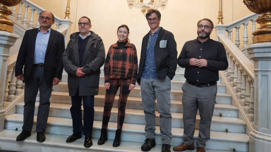 Foto de familia del espectáculo 'Senzillament Ferrater' en el Teatre Fortuny. Foto. Cedida