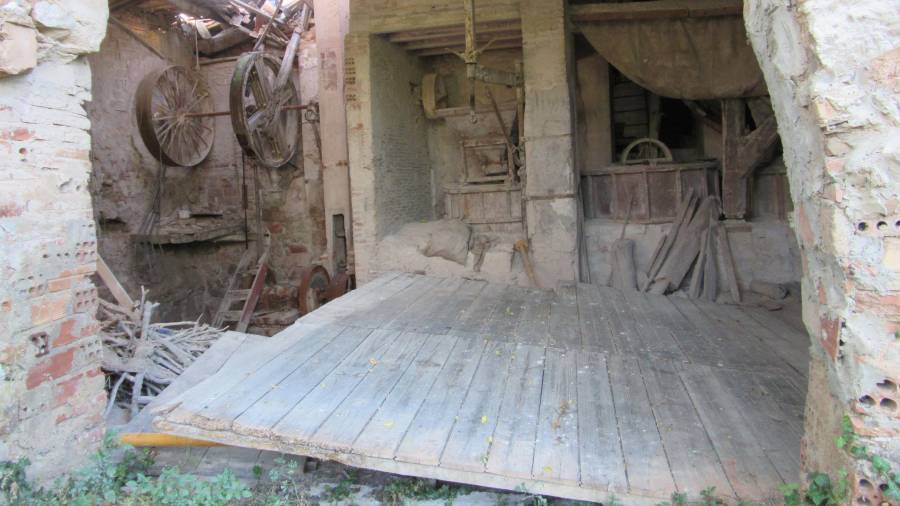Imatge de l’interior de la Guixera del Tòfol, que es troba a l’entrada de Vilaverd. FOTO: CEDIDA