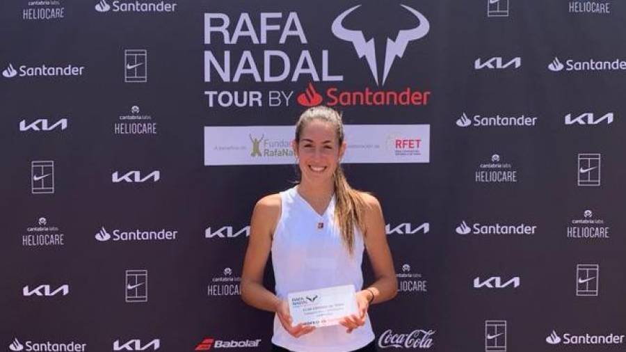 Anna Ortiz gana su tercer título del Rafa Nadal Tour