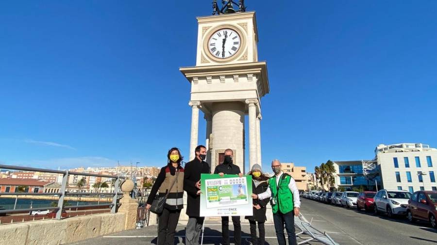 La Torre Rellotge del Port de Tarragona saldrá en 5,5 millones de cupones de la Once. Foto: Port Tarragona