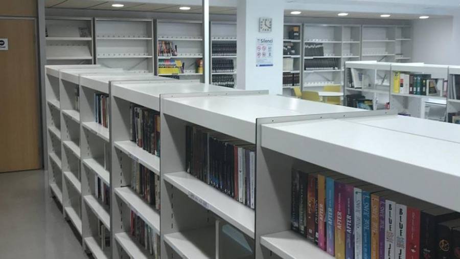 La biblioteca de la Pobla ha reobert les seves portes després de les obres de remodelació i ampliació