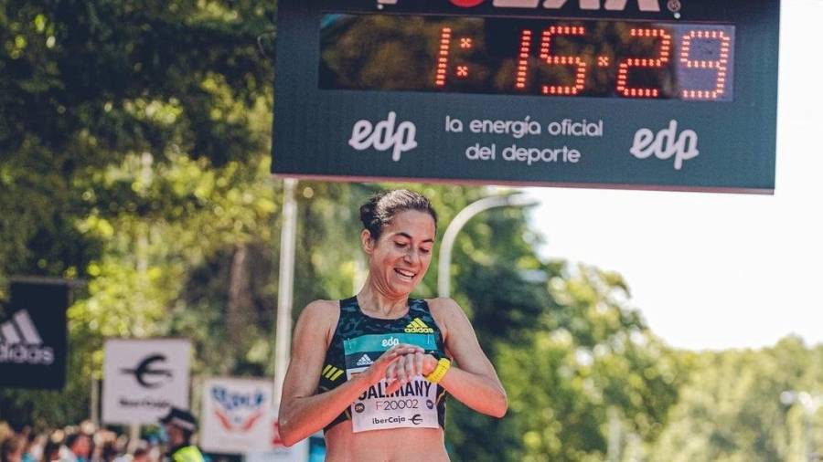 Marta Galimany completó una gran Maratón en Sevilla.