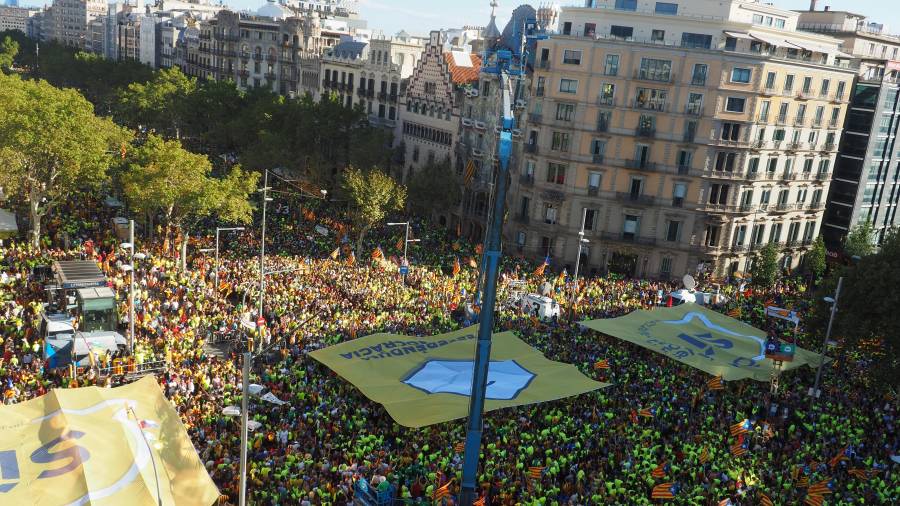 Vista aérea de la manifestación de Barcelona. J.M-A