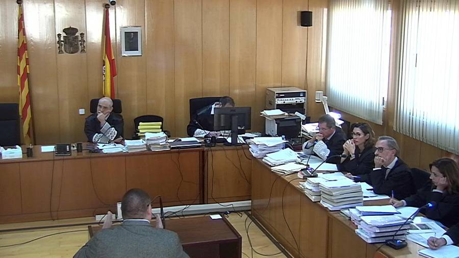 Captura de pantalla d'un dels agents de la policia científica dels Mossos d'Esquadra que han declarat en el judici sobre la desaparició de Carme Gallart a l'Audiència de Tarragona. FOTO: ACN